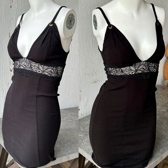 Intimately Free People Strappy V-neck Bodycon Dress size XS Lace Accent Form Fit - Picture 1 of 7